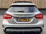 Mercedes-Benz GLA AMG 45 4MATIC Automaat | Panoramadak | Bi-Xenon verlichting | Lederen bekleding | Stoelverwarming | Climate & Cruise control | 20 inch lichtmetalen velgen | Parkeersensoren voor en achter | Achteruitrijcamera