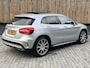 Mercedes-Benz GLA AMG 45 4MATIC Automaat | Panoramadak | Bi-Xenon verlichting | Lederen bekleding | Stoelverwarming | Climate & Cruise control | 20 inch lichtmetalen velgen | Parkeersensoren voor en achter | Achteruitrijcamera