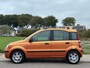 Fiat Panda 1.2 Emotion 5-Drs ECC Audio/CD LMV 14" ABS 2 x airbag Colorpakket Dakrails Dealeronderhoud Nieuwe Apk!