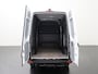 Mercedes-Benz Sprinter 315CDI L2H2 | Navigatie | Camera | Trekhaak | 3-Persoons | Airco | Cruise