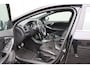 Volvo V40 1.6 T2 120PK R-Design Navigatie/Trekhaak/Parkeerhulp/Half-leder