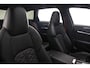 Audi RS6 Avant 600PK | Pano | 305km\h | Keramisch | Alcantara | B&O | Head Up | 360Cam | Dynamic + | Standkachel | Carbon | 22 inch | Akoestische Glas | RS Sportuitlaat | Servo | RS Gordels | Sebringzwart kristaleffect |