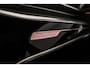 Audi RS6 Avant 600PK | Pano | 305km\h | Keramisch | Alcantara | B&O | Head Up | 360Cam | Dynamic + | Standkachel | Carbon | 22 inch | Akoestische Glas | RS Sportuitlaat | Servo | RS Gordels | Sebringzwart kristaleffect |