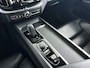 Volvo XC60 B4 Business Pro | Stoel- en Stuurverwarming | Parkeercamera | Trekhaak