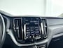 Volvo XC60 B4 Business Pro | Stoel- en Stuurverwarming | Parkeercamera | Trekhaak