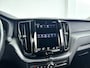 Volvo XC60 B4 Business Pro | Stoel- en Stuurverwarming | Parkeercamera | Trekhaak