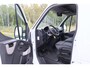 Renault Master T35 2.3 dCi L3H3 DL 2016 NAP | Airco | Trekhaak | Dubbel lucht | Bluetooth | Cruise control | PDC | Elektrische ramen | Keyless | Radio CD | Nette bus