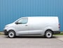 Citroën Jumpy 2.0 180 pk Automaat Long | BPM VRIJ!! | Navigatie | Camera | Vloerplaat | 3-zits | AppleCarPlay/AndroidAuto |