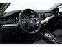 Skoda Octavia Combi 1.5 e-TSI Sport Business | Adapt. Cruise | Pano | CarPlay | Massage | Keyless | Trekhaak 1500 kg  | 4 Seasons