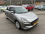Suzuki Swift 1.2 Select Smart Hybrid 2025 MODEL // 1e eigenaar // PDC // Navigatie // Blind spot // Rijklaarprijs!