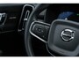 Volvo XC40 2.0 B4 Plus Dark | Trekhaak | Google | Dodehoekdetectie | Adaptieve Cruise Control | Stoel + stuurverwarming | 19" LM | Verwarmbare voorruit |