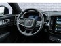 Volvo XC40 2.0 B4 Plus Dark | Trekhaak | Google | Dodehoekdetectie | Adaptieve Cruise Control | Stoel + stuurverwarming | 19" LM | Verwarmbare voorruit |