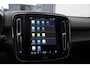 Volvo XC40 252PK Automaat Single Ext. Range Core / Lederen bekleding / Trekhaak / getint glas / Leder met alcantara interieur / Parkeersensoren met camera / Stoel - en stuurwielverwarming / Apple carplay