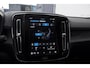Volvo XC40 252PK Automaat Single Ext. Range Core / Lederen bekleding / Trekhaak / getint glas / Leder met alcantara interieur / Parkeersensoren met camera / Stoel - en stuurwielverwarming / Apple carplay
