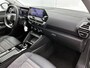 Citroën E-C4 EV Feel Pack 50 kWh 136pk | Accu SOH 99,1% | Navigatie | Achteruitrijcamera | Climate Control | Cruise Control | Parkeersensoren | Winterpakket | Led koplampen | Apple Carplay / Android Auto | Bluetooth | DAB+ radio | Armsteun | Elektrisch inklapbare spiegels | Comfortstoelen | Afwijkende dakkleur | 18" lichtmetalen velgen |