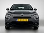 Citroën E-C4 EV Feel Pack 50 kWh 136pk | Navigatie | Achteruitrijcamera | Climate Control | Cruise Control | Parkeersensoren | Winterpakket | Led koplampen | Apple Carplay / Android Auto | Bluetooth | DAB+ radio | Armsteun | Elektrisch inklapbare spiegels | Comfortstoelen | Afwijkende dakkleur | 18" lichtmetalen velgen |