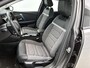 Citroën E-C4 EV Feel Pack 50 kWh 136pk | Navigatie | Achteruitrijcamera | Climate Control | Cruise Control | Parkeersensoren | Winterpakket | Led koplampen | Apple Carplay / Android Auto | Bluetooth | DAB+ radio | Armsteun | Elektrisch inklapbare spiegels | Comfortstoelen | Afwijkende dakkleur | 18" lichtmetalen velgen |