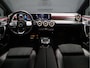 Mercedes-Benz A-klasse 200 AMG Sport [SFEER, SCHUIFKANTELDAK, CAMERA, PDC 360, MEMORY SEATS, STOELVERWARMING, CRUISE CONTROL, FLIPPERS, NAVIGATIE, NIEUWSTAAT]