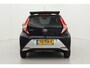 Toyota Aygo 1.0 VVT-i x-first | Elektrisch vouwdak | Apple Carplay / Android Auto | Airco | Camera | 15 inch lichtmetalen velgen | Privacy glas | DAB | Bluetooth