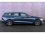 Volvo V60 2.0 T6 Plug-in hybrid AWD Essential Bright | Trekhaak | Stoel- / Stuurverwarming | Adaptive Cruise Control | Parkeercamera | Google | Carplay | Volvo On Call |