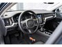 Volvo V60 2.0 T6 Plug-in hybrid AWD Essential Bright | Trekhaak | Stoel- / Stuurverwarming | Adaptive Cruise Control | Parkeercamera | Google | Carplay | Volvo On Call |
