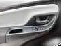 Toyota Yaris 1.5 Hybrid Trend Bi-Tone | Navigatie | Lijndetectie | Cruise Control