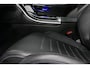 Mercedes-Benz C-klasse 200 Launch Edition AMG Line / Orig. Nederlands / C63S AMG Diffuser / Panamericana Grill / Panoramadak / Carbon inleg / Apple Carplay - Android Auto / Ambienteverlichting / Stoelverwarming / 19'' LMV / Cruise Control / Achteruitrijcamera / Widescreen