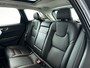 Volvo XC60 B5 Momentum Exclusive | Panoramadak | Head-up Display | 360° camera | Harman Kardon | Stoel- en Stuurverwarming | Trekhaak