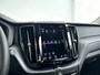 Volvo XC60 B5 Momentum Exclusive | Panoramadak | Head-up Display | 360° camera | Harman Kardon | Stoel- en Stuurverwarming | Trekhaak