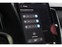 Volvo XC90 2.0 T8 Plug-in Hybrid Ultra Dark | Trekhaak | Luchtvering | 360 Camera | Panoramadak | Massage | Harman/Kardon | 22" Velgen