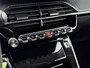 Peugeot 208 1.2 PureTech Allure | Automaat | Cruise control | Parkeersensoren achter | Apple CarPlay/Android auto |