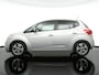 Kia Venga 1.4 CVVT Edition - Panoramadak - Navigatie - Camera - Climate control - Trekhaak - 12 maanden garantie