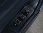 Volkswagen T-Roc R-Line 1.5 TSI 150 PK DSG | LED | Trekhaak | Side Assist | Achteruitrijcamera | Stoelverwarming |