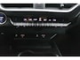 Lexus UX 250h Luxury Line | 18 Inch Lichtmetalen velgen | Elektrisch bedienbare achterklep | Stoelverwarming