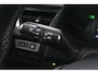Lexus UX 250h Luxury Line | 18 Inch Lichtmetalen velgen | Elektrisch bedienbare achterklep | Stoelverwarming