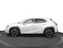 Lexus UX 250h Luxury Line | 18 Inch Lichtmetalen velgen | Elektrisch bedienbare achterklep | Stoelverwarming