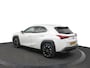 Lexus UX 250h Luxury Line | 18 Inch Lichtmetalen velgen | Elektrisch bedienbare achterklep | Stoelverwarming
