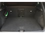 Volvo XC40 T2 R-Design Automaat | Trekhaak | Stoelverwarming | Parkeercamera | 19 INCH | Glossy Black | Keyless