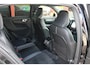 Volvo XC40 T2 R-Design Automaat | Trekhaak | Stoelverwarming | Parkeercamera | 19 INCH | Glossy Black | Keyless