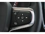 Volvo XC40 T2 R-Design Automaat | Trekhaak | Stoelverwarming | Parkeercamera | 19 INCH | Glossy Black | Keyless