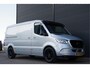 Mercedes-Benz Sprinter 319 3.0 CDI V6 L2H1 AUT. LED, 3.5T TREKHAAK, LUCHTVERING, ADAPT. CRUISE, 360 CAMERA, MBUX 10'', STOELVERWARMING, STANDKACHEL, VOORRUIT VERWARMING, CLIMA