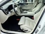 Volvo V60 2.0 T8 Twin Engine AWD Momentum Pro | LED | Keyless | Adapt. Cruise | Apple Carplay | Pano | Leder | Stoelverwarming | Trekhaak
