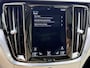Volvo V60 2.0 T8 Twin Engine AWD Momentum Pro | LED | Keyless | Adapt. Cruise | Apple Carplay | Pano | Leder | Stoelverwarming | Trekhaak