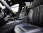 BMW 5-Serie 530e Business Edition Plus | BMW Connected Pack Professional | M Sportpakket | M Aerodynamicapakket | Ambiance verlichting | Elektrisch bediend glazen schuif-/kanteldak |