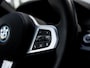 BMW 5-Serie 530e Business Edition Plus | BMW Connected Pack Professional | M Sportpakket | M Aerodynamicapakket | Ambiance verlichting | Elektrisch bediend glazen schuif-/kanteldak |