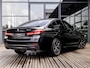BMW 5-Serie 530e Business Edition Plus | BMW Connected Pack Professional | M Sportpakket | M Aerodynamicapakket | Ambiance verlichting | Elektrisch bediend glazen schuif-/kanteldak |