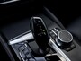 BMW 5-Serie 530e Business Edition Plus | BMW Connected Pack Professional | M Sportpakket | M Aerodynamicapakket | Ambiance verlichting | Elektrisch bediend glazen schuif-/kanteldak |