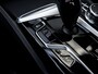 BMW 5-Serie 530e Business Edition Plus | BMW Connected Pack Professional | M Sportpakket | M Aerodynamicapakket | Ambiance verlichting | Elektrisch bediend glazen schuif-/kanteldak |
