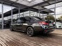 BMW 5-Serie 530e Business Edition Plus | BMW Connected Pack Professional | M Sportpakket | M Aerodynamicapakket | Ambiance verlichting | Elektrisch bediend glazen schuif-/kanteldak |