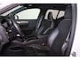 Volvo XC40 Recharge Twin AWD R-Design - Panorama/schuifdak - IntelliSafe Assist & Surround - 360º Camera - Harman/Kardon audio - Adaptieve LED koplampen - Verwarmde voorstoelen, stuur & achterbank - Parkeersensoren voor & achter - Elektr. bedienb. voorstoelen met geheugen links - Draadloze tel. lader - Warmtepomp - Extra getint glas - 20' LMV